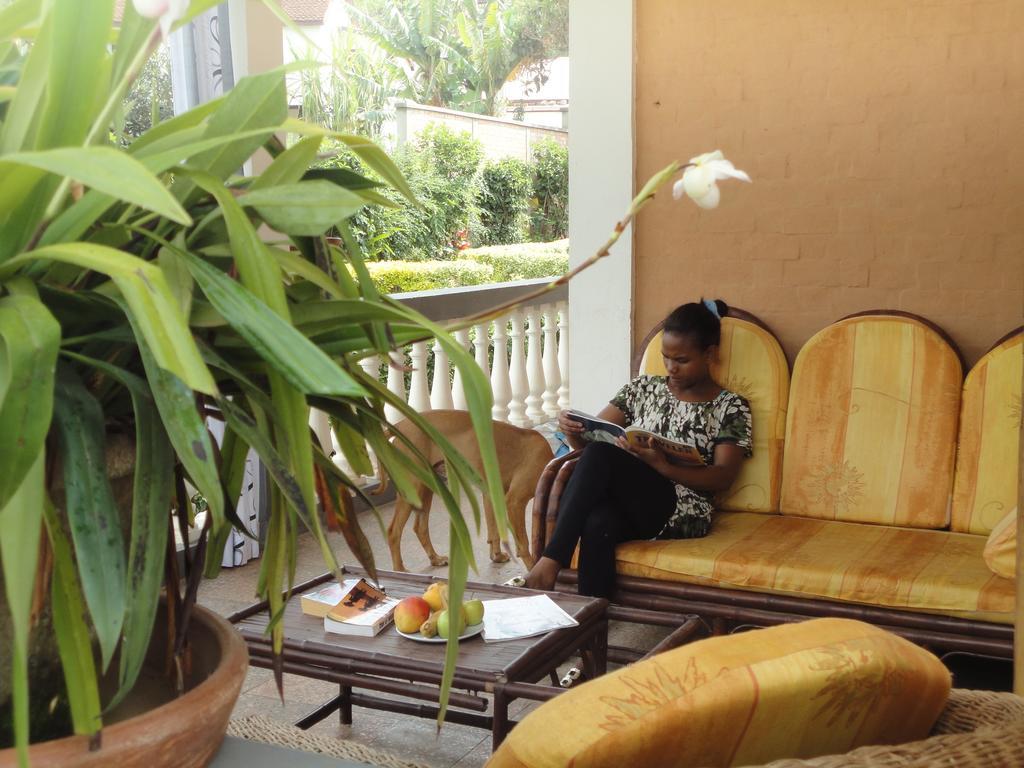 Meva Guesthouse Antananarivo Exteriör bild