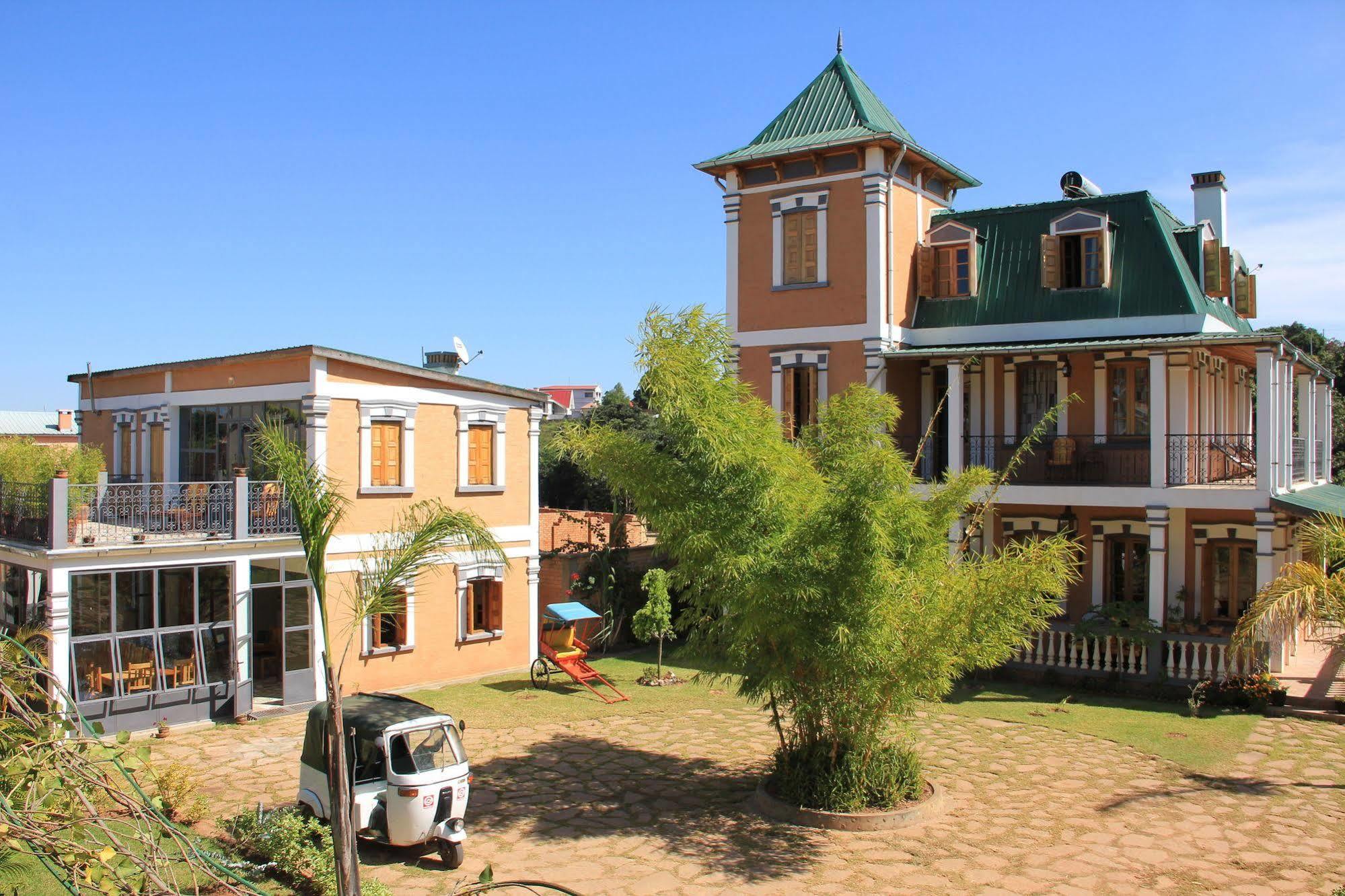 Meva Guesthouse Antananarivo Exteriör bild