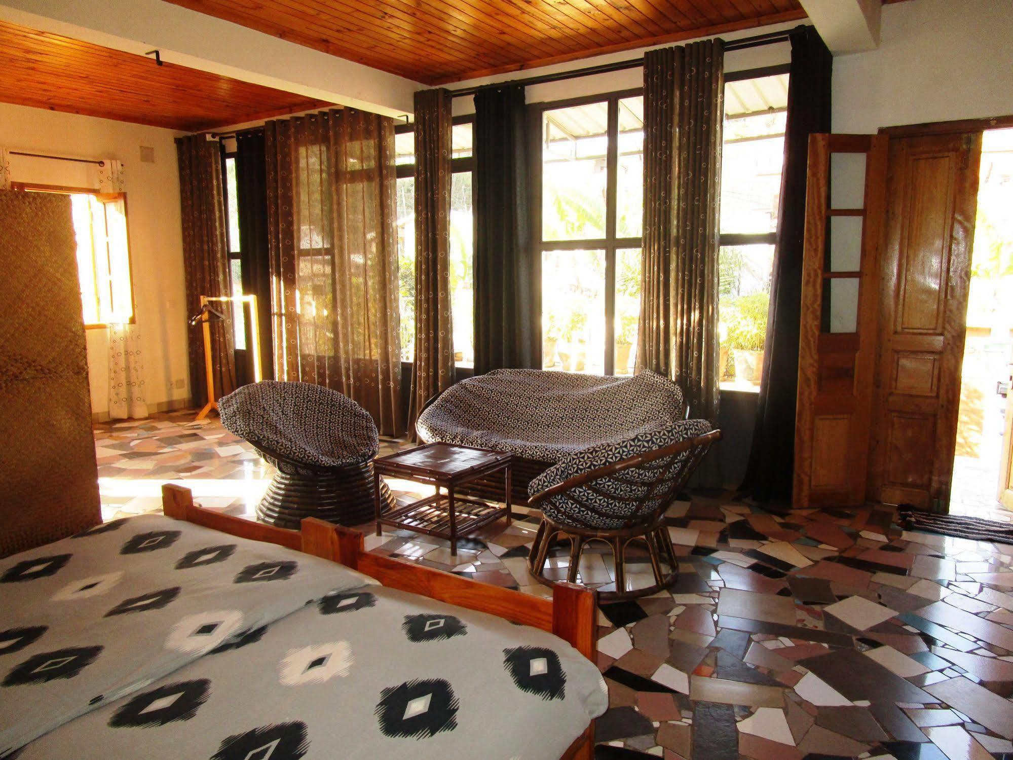 Meva Guesthouse Antananarivo Exteriör bild