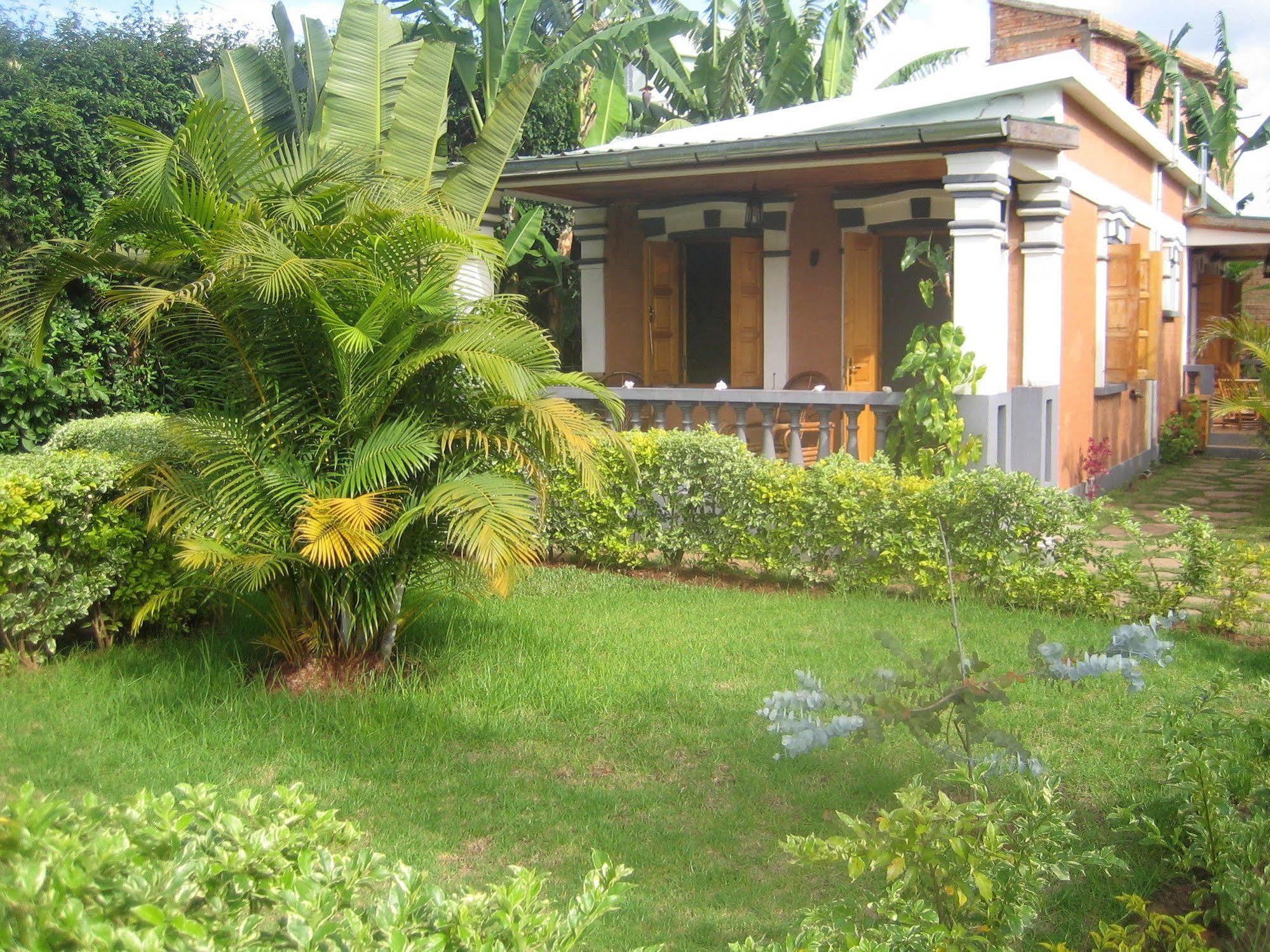 Meva Guesthouse Antananarivo Exteriör bild